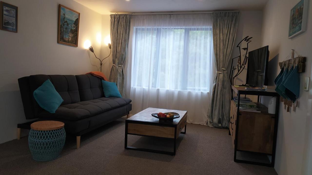Luxury Stay, Alpaca Farm Paraparaumu Exterior photo